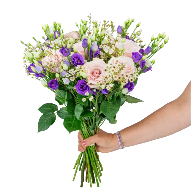 Kytice z růží a eustomy